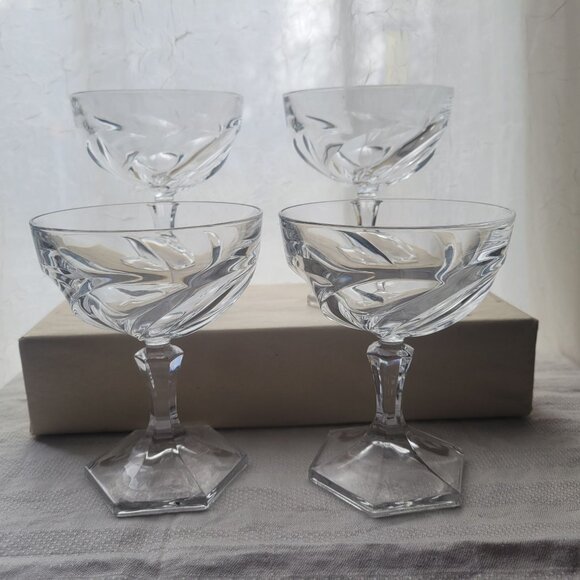 Set Of 4 Vintage Cristal D'arques Coupe Cocktail Glasses Swirl Design - Picture 1 of 8